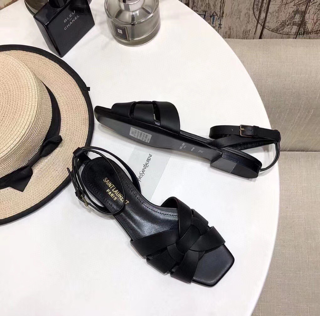 Saint Laurent Tribute Flat Sandals In Black Leather