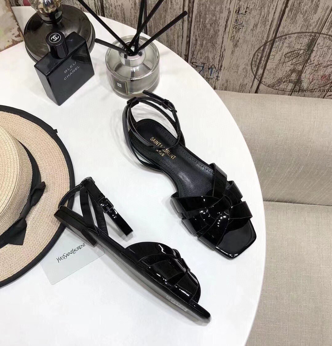 Saint Laurent Tribute Flat Sandals In Black Patent Leather