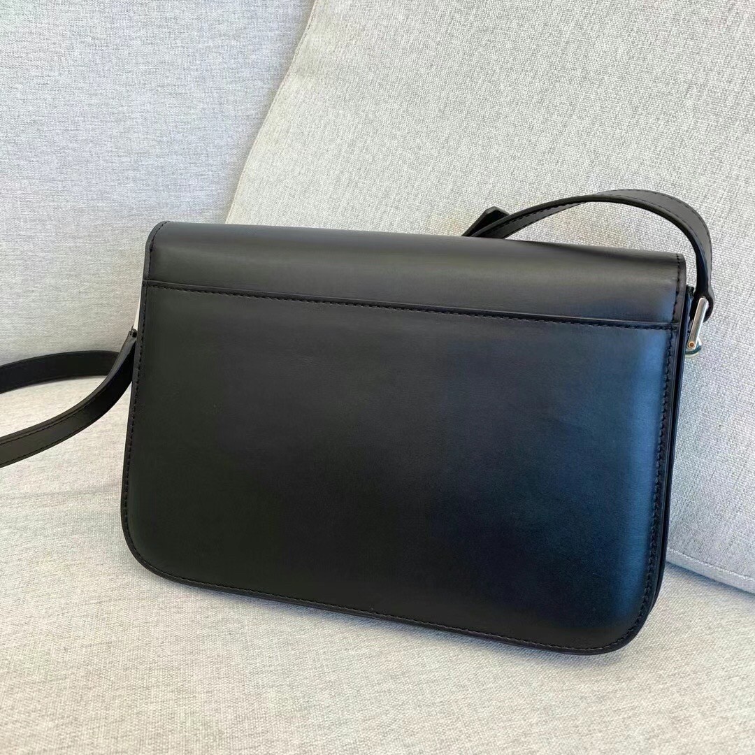 Saint Laurent Le Pave Bag In Black Calfskin