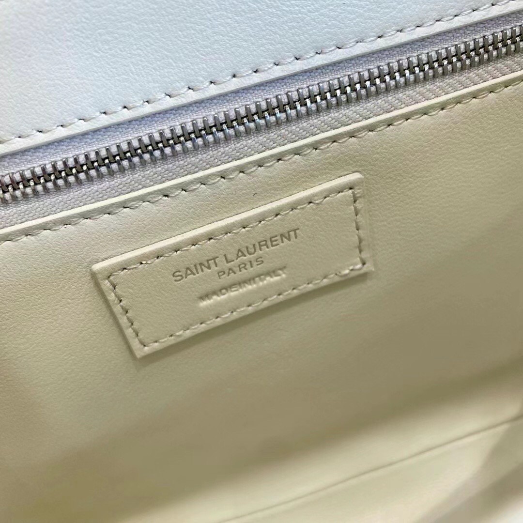 Saint Laurent Le Pave Bag In White Calfskin