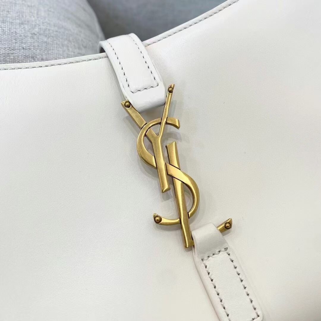 Saint Laurent Le 5 À 7 Hobo Bag In White Leather