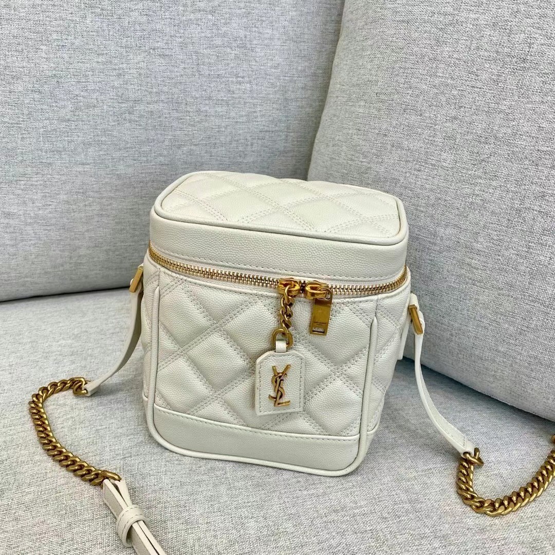 Saint Laurent 80's Vanity Bag In White Quilted Grained Leather