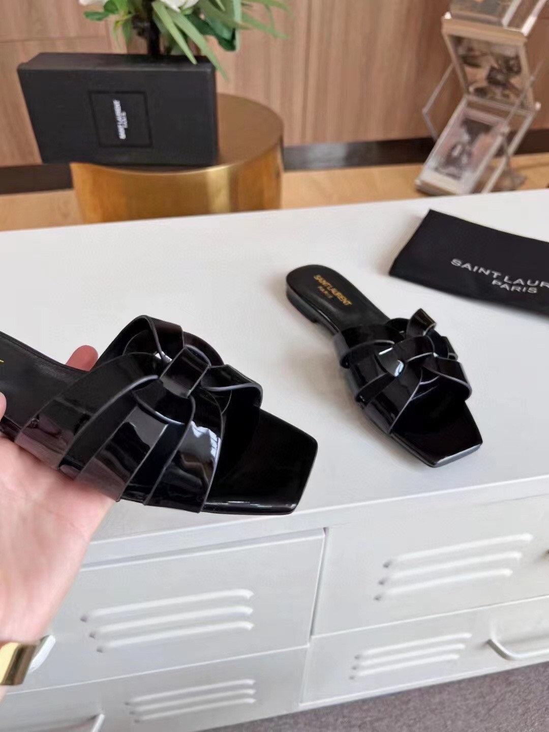 Saint Laurent Tribute Slides In Black Patent Leather