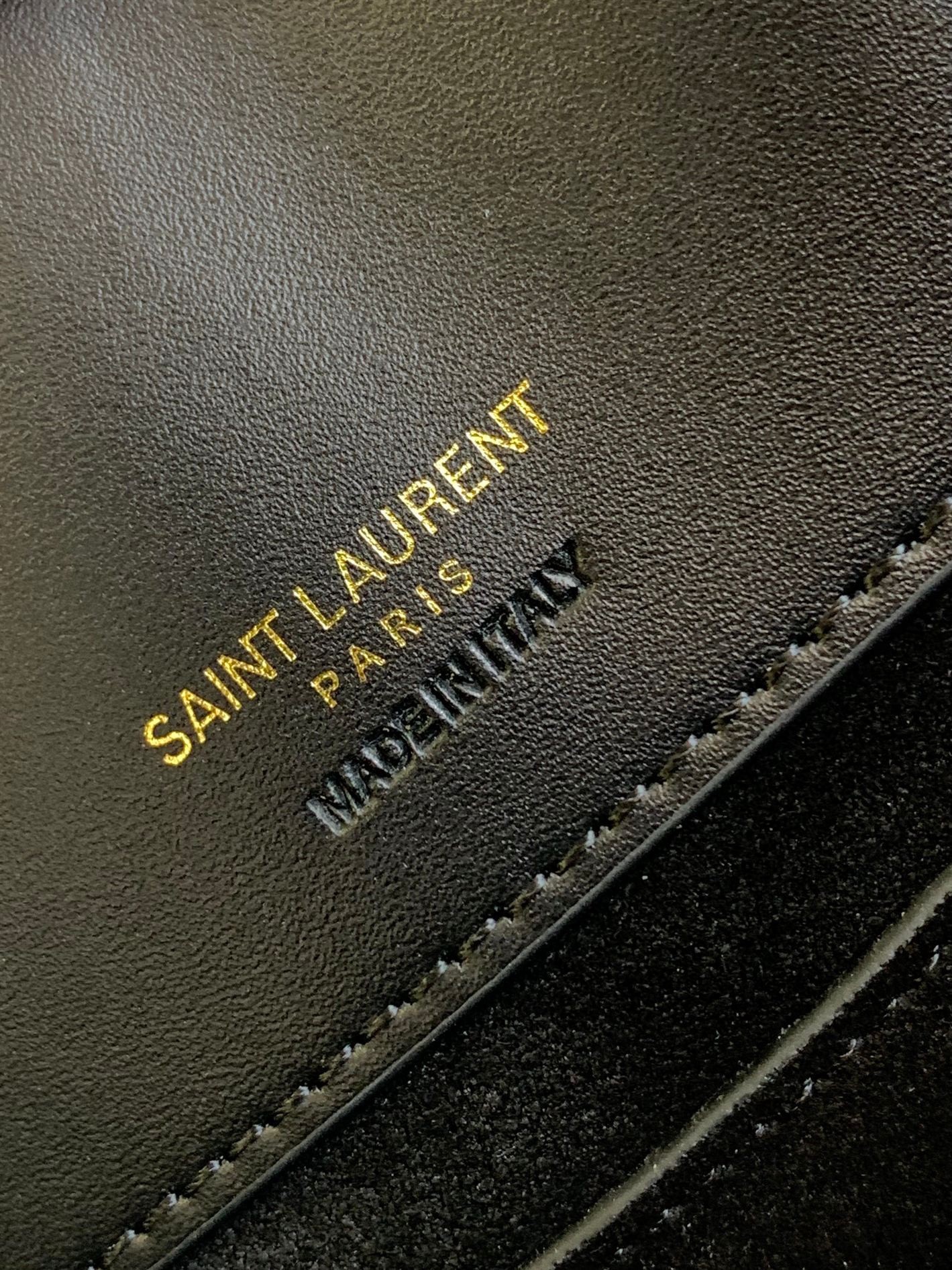 Saint Laurent Le 37 Small Bucket Bag in Black Leather