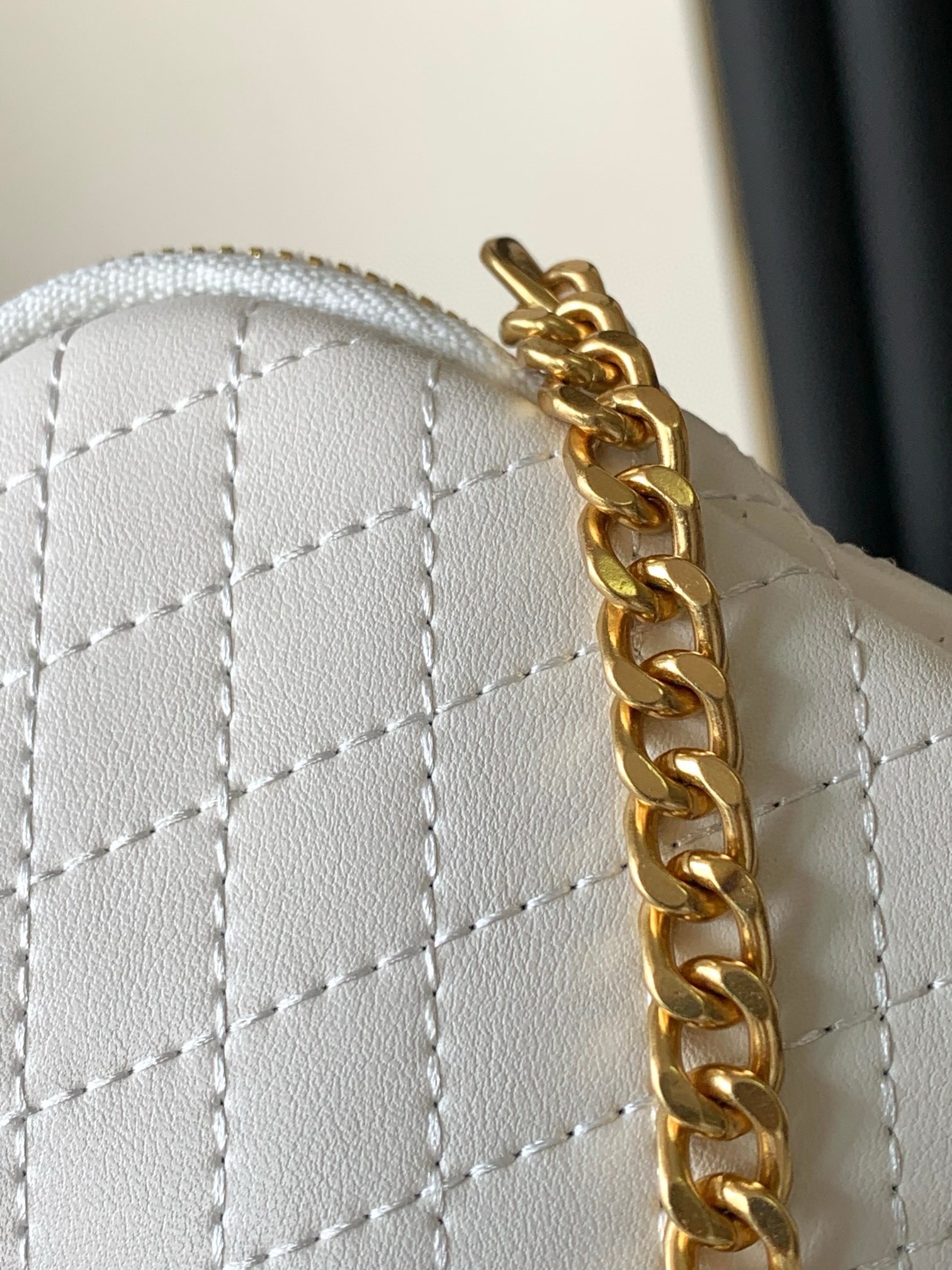 Saint Laurent Gaby Zipped Pouch in White Quilted Lambskin