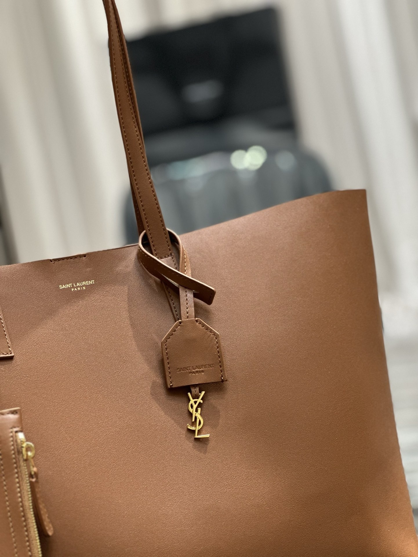 Saint Laurent Shopping Tote Bag in Brown Leather