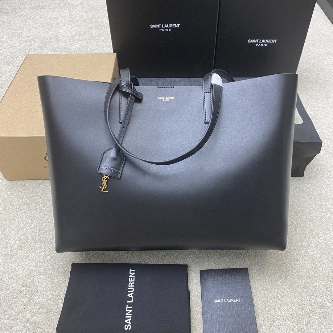 Saint Laurent Shopping Tote Bag in Black Leather