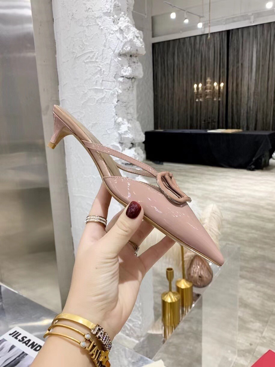 Valentino VLogo Mules 40mm In Beige Patent Leather