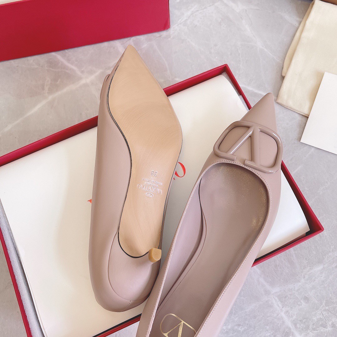 Valentino VLogo Signature Pumps 45mm In Poudre Calfskin