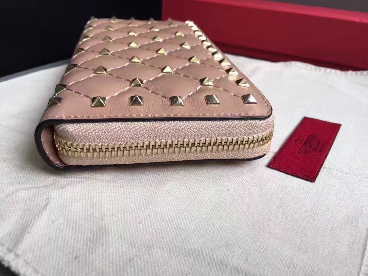 Valentino Rockstud Spike Zip Wallet In Pastel Pink Lambskin