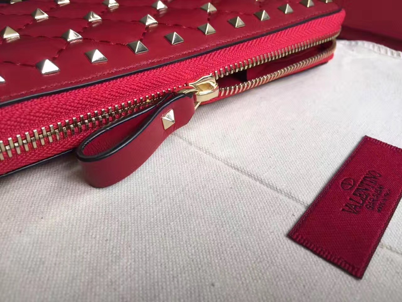 Valentino Rockstud Spike Zip Wallet In Red Lambskin