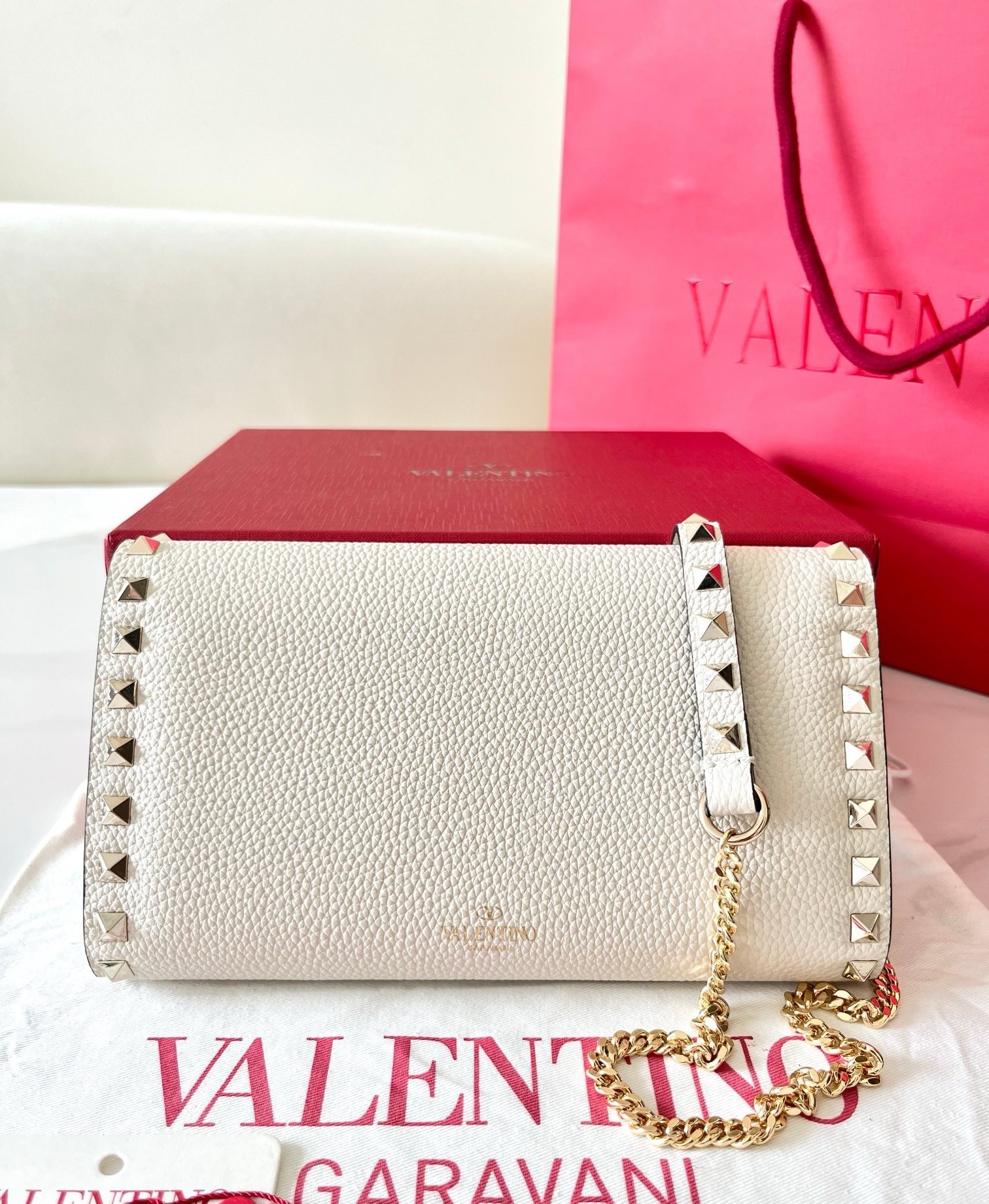 Valentino Rockstud Wallet with Chain in White Grained Leather