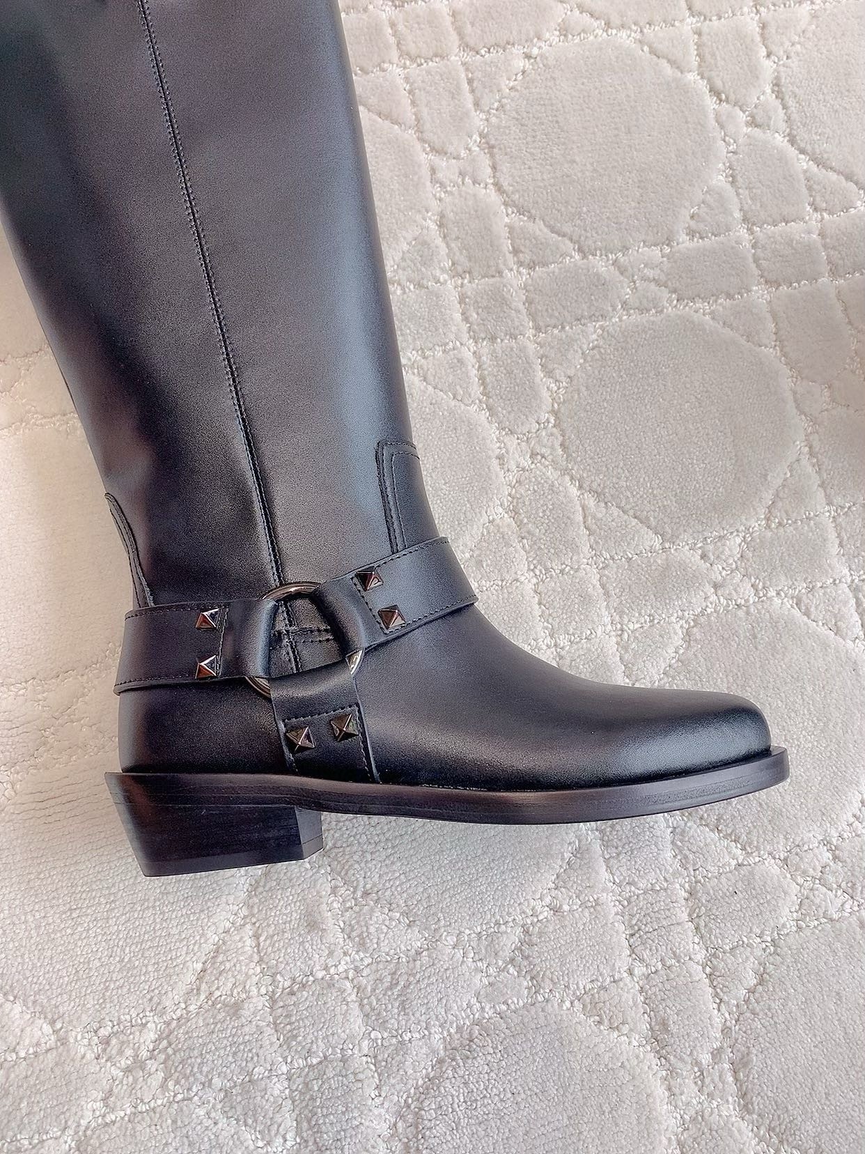 Valentino Garavani Rockstud Biker Boots 40mm in Black Calfskin