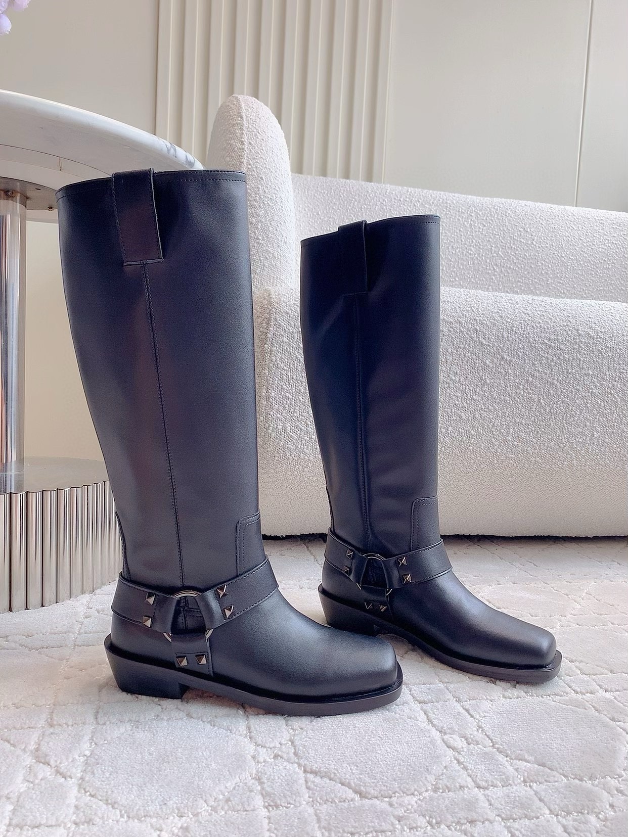 Valentino Garavani Rockstud Biker Boots 40mm in Black Calfskin