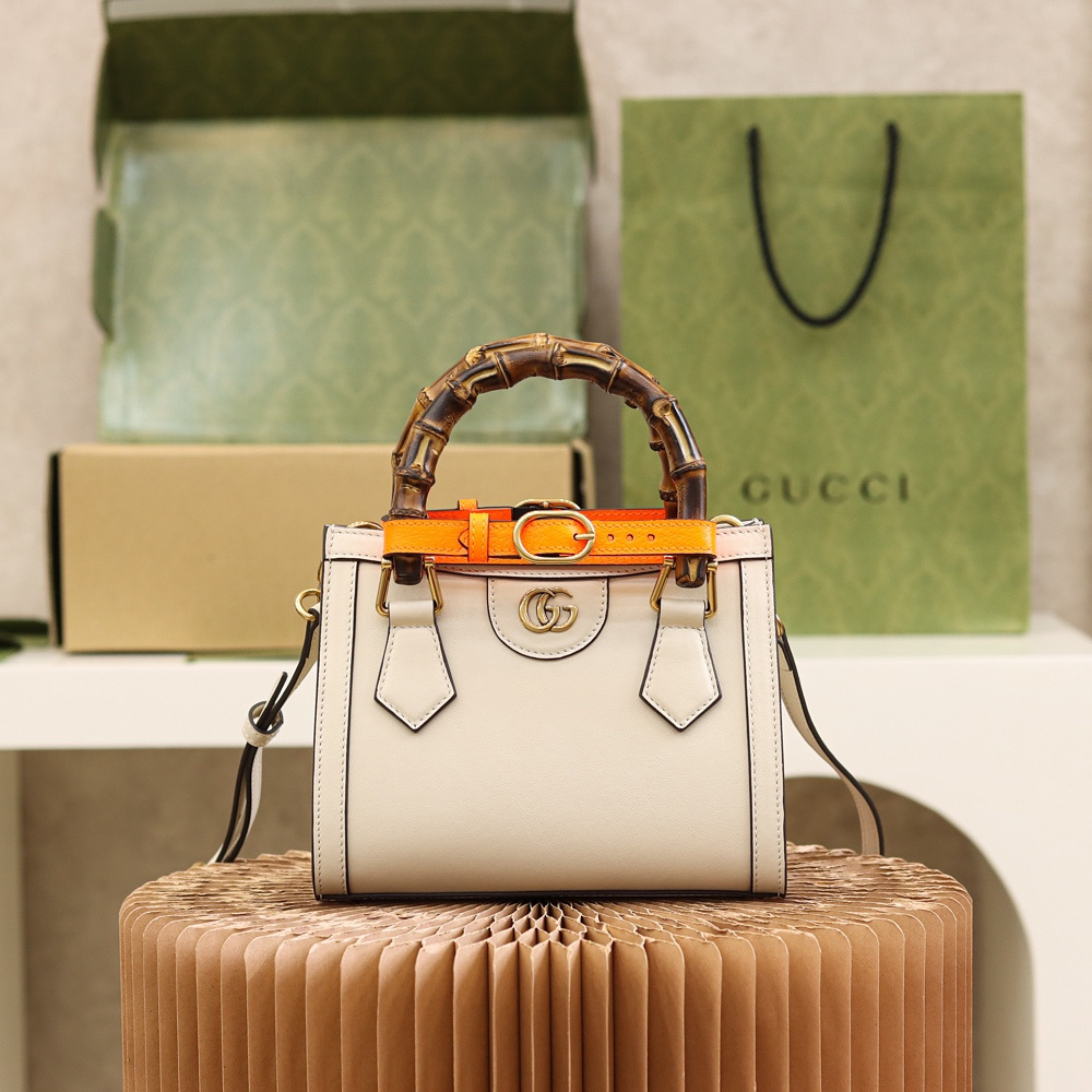 Gucci Bamboo Handle Bag Off-White