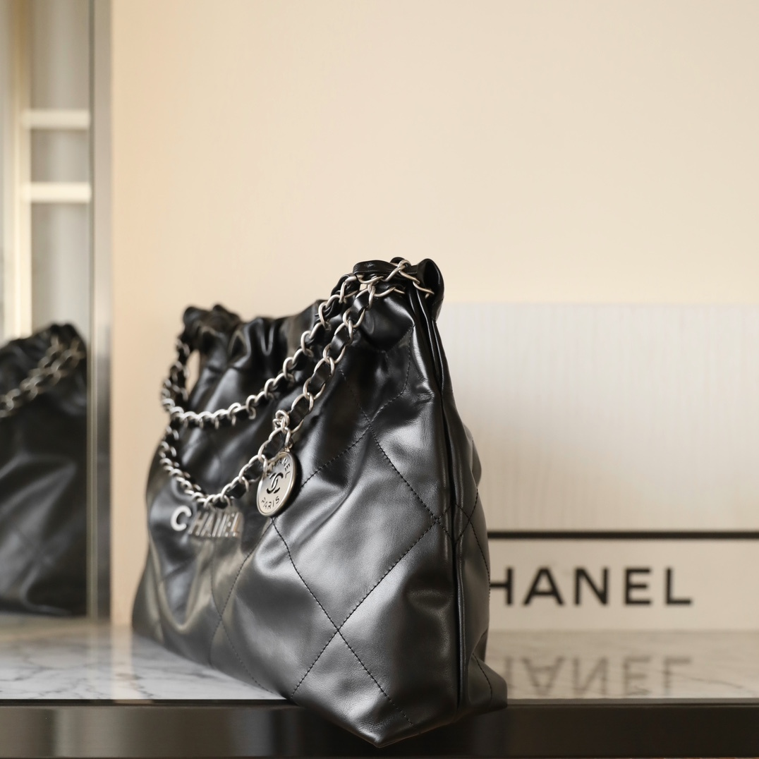 Chanel 24C Beach Bag Black/Silver