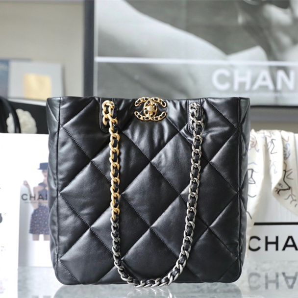 Chanel Replica Bag 19 Series Large Lambskin Black