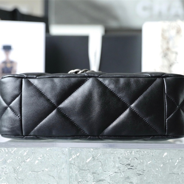 Chanel Replica Bag 19 Series Large Lambskin Black