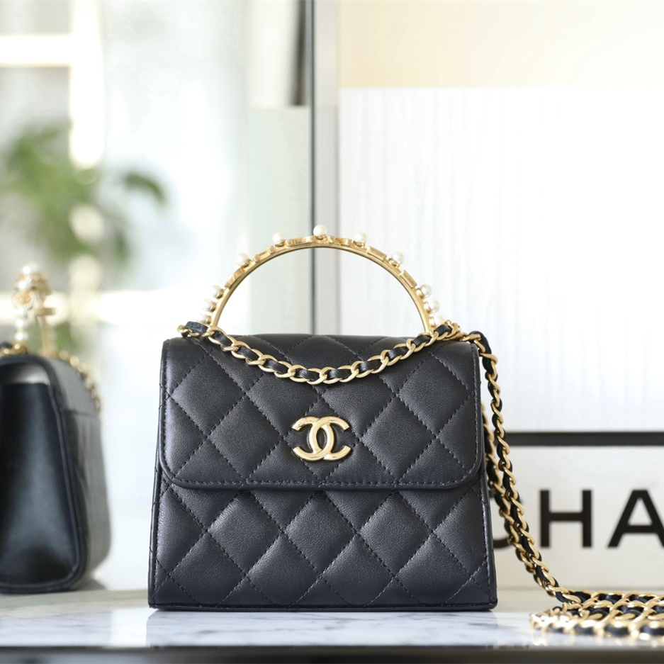 Chanel 23B replica chain clutch pearl handle black gold