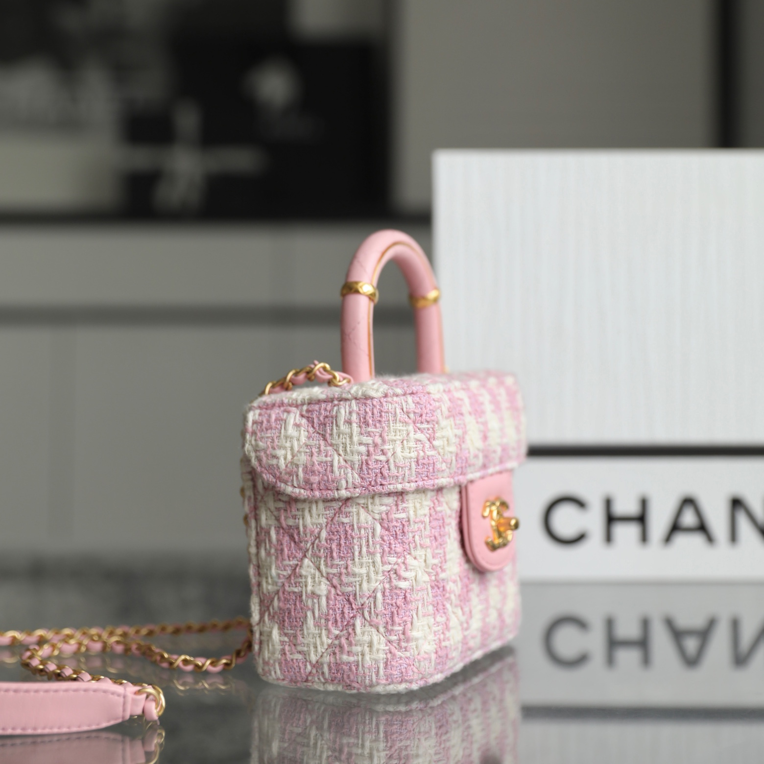 Chanel 23S Tweed Handle Crush Vanity Case Pink & White