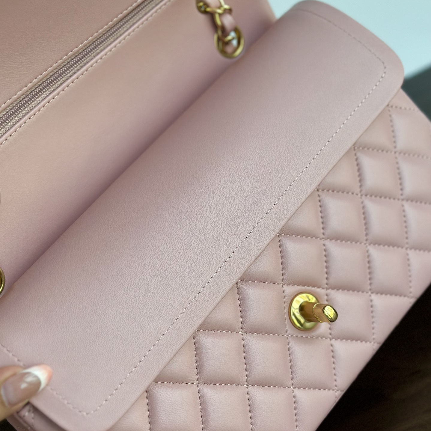 Chanel Lambskin Flap Bag Light Pink