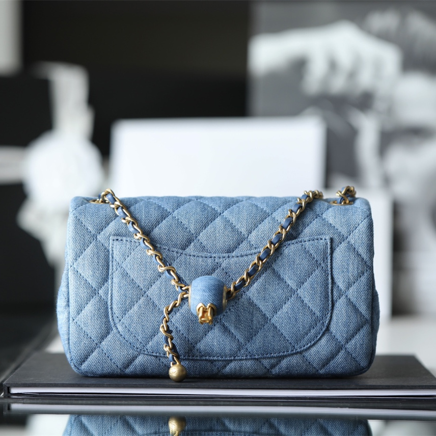 Chanel 22C series washed denim flap bag