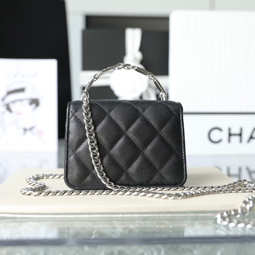 Chanel 22S Pick me up Clutch with chain black caviar