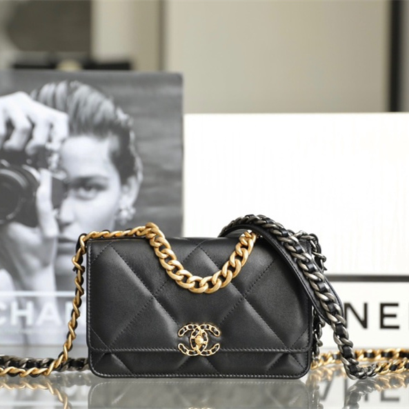 Chanel 23P double color chain black gold hardware