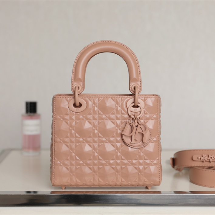 Dior Lady Dior Handbag Diamond Cannage Pattern Pink