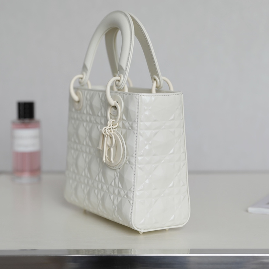 Dior Lady Dior Bag Diamond Cannage Pattern White