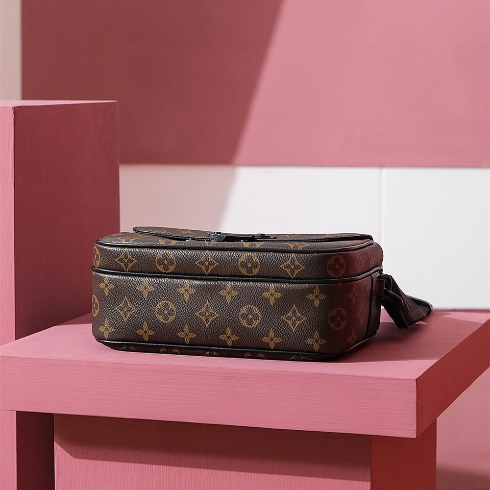 Louis Vuitton Slock M45806