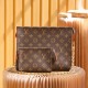 Louis Vuitton Toiletry M81412