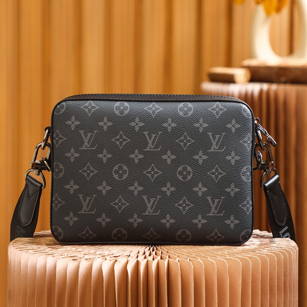 Louis Vuitton Trio M69443