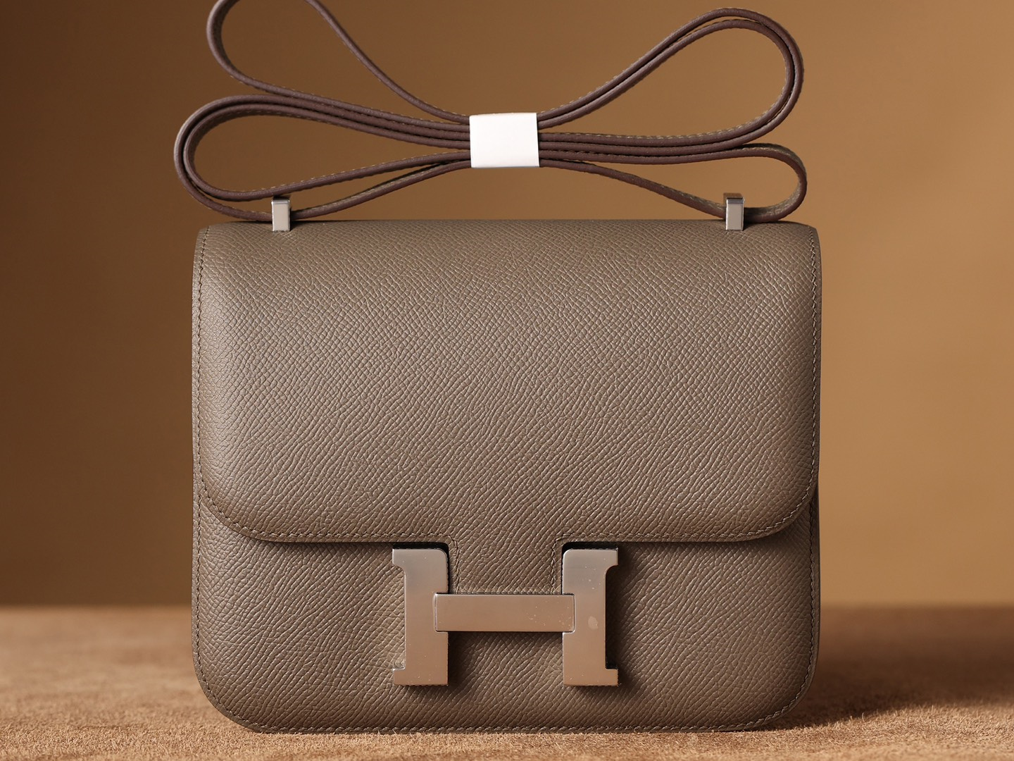 Hermes Constance 19