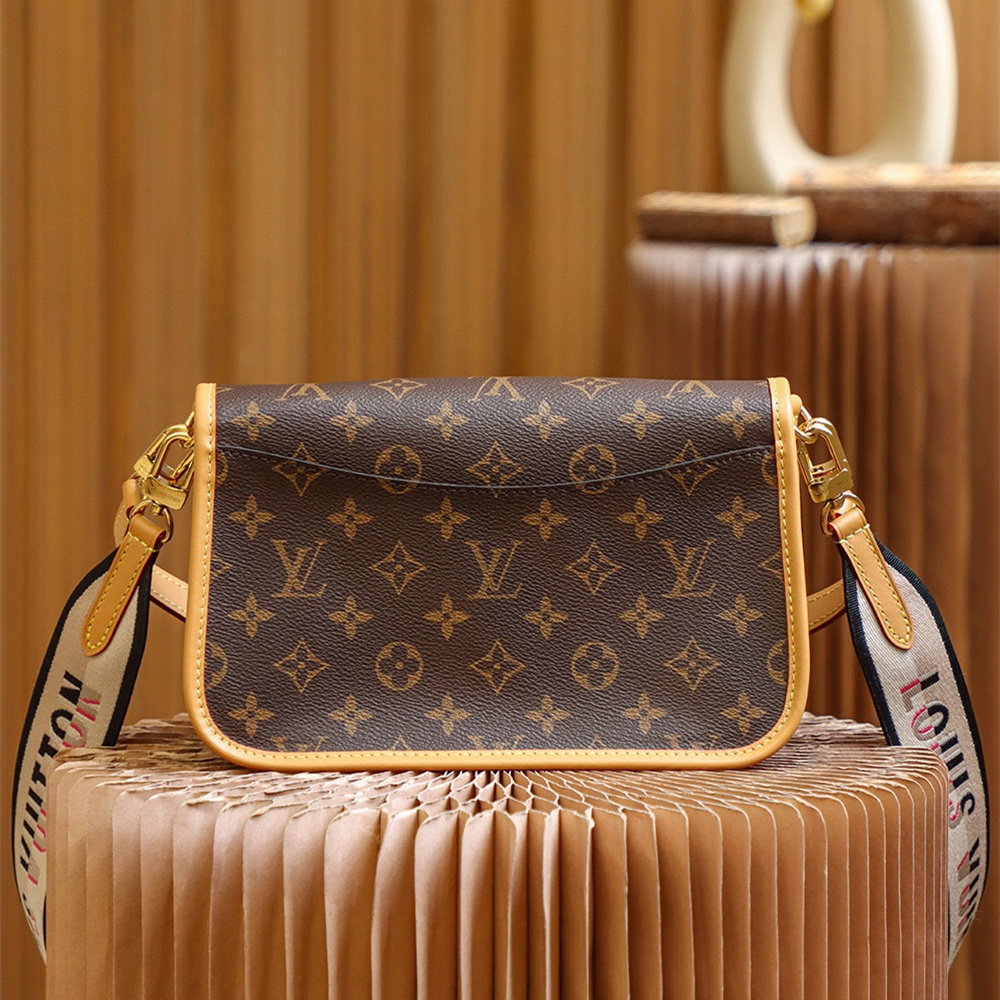 Louis Vuitton Diane M45985