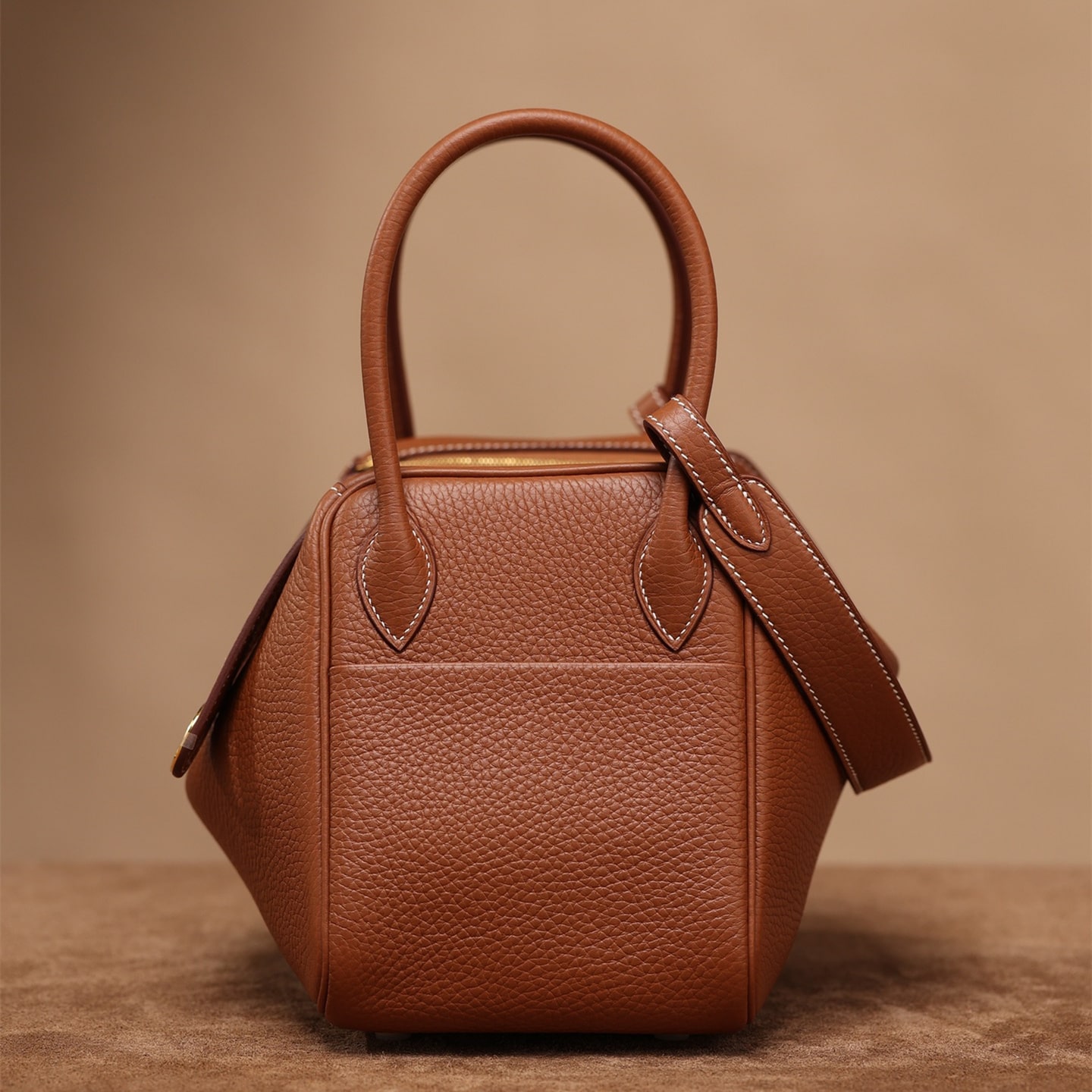 Hermes Lindy 26