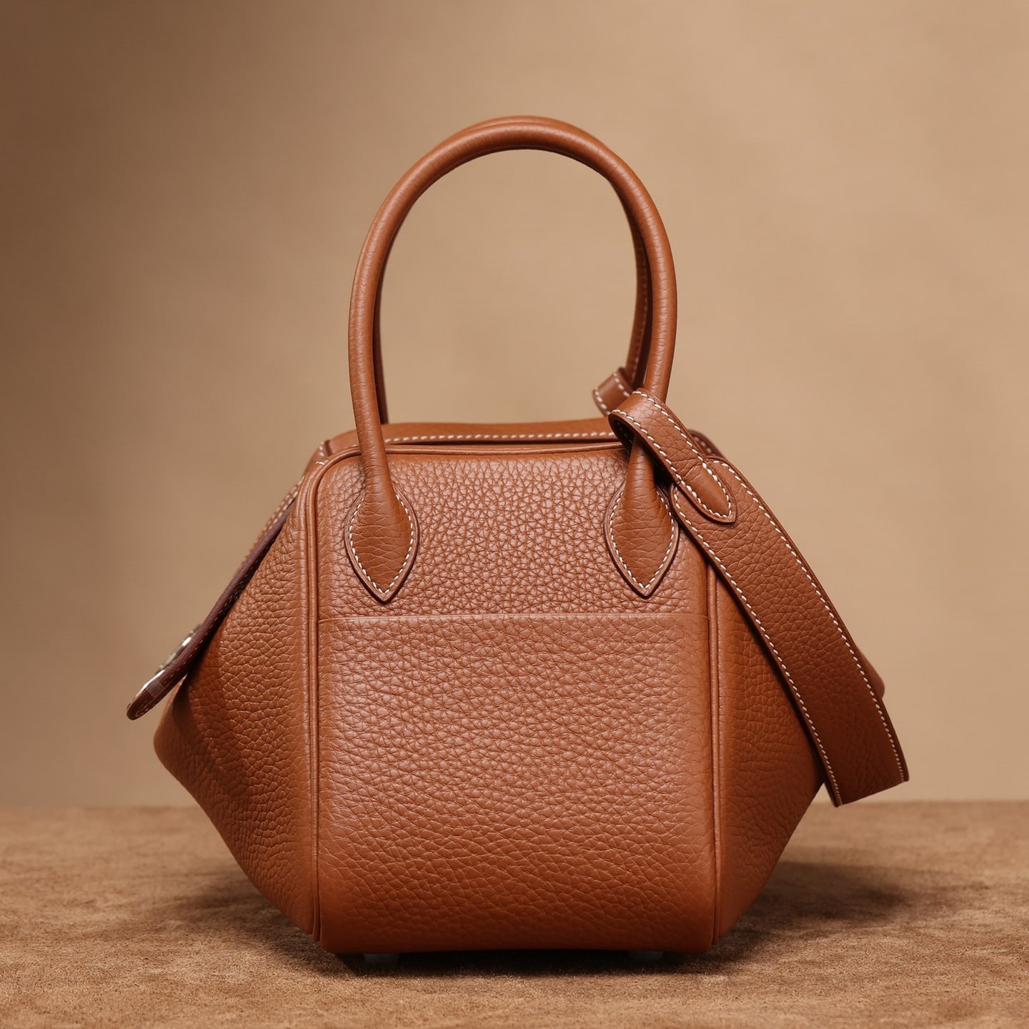 Hermes Lindy 26