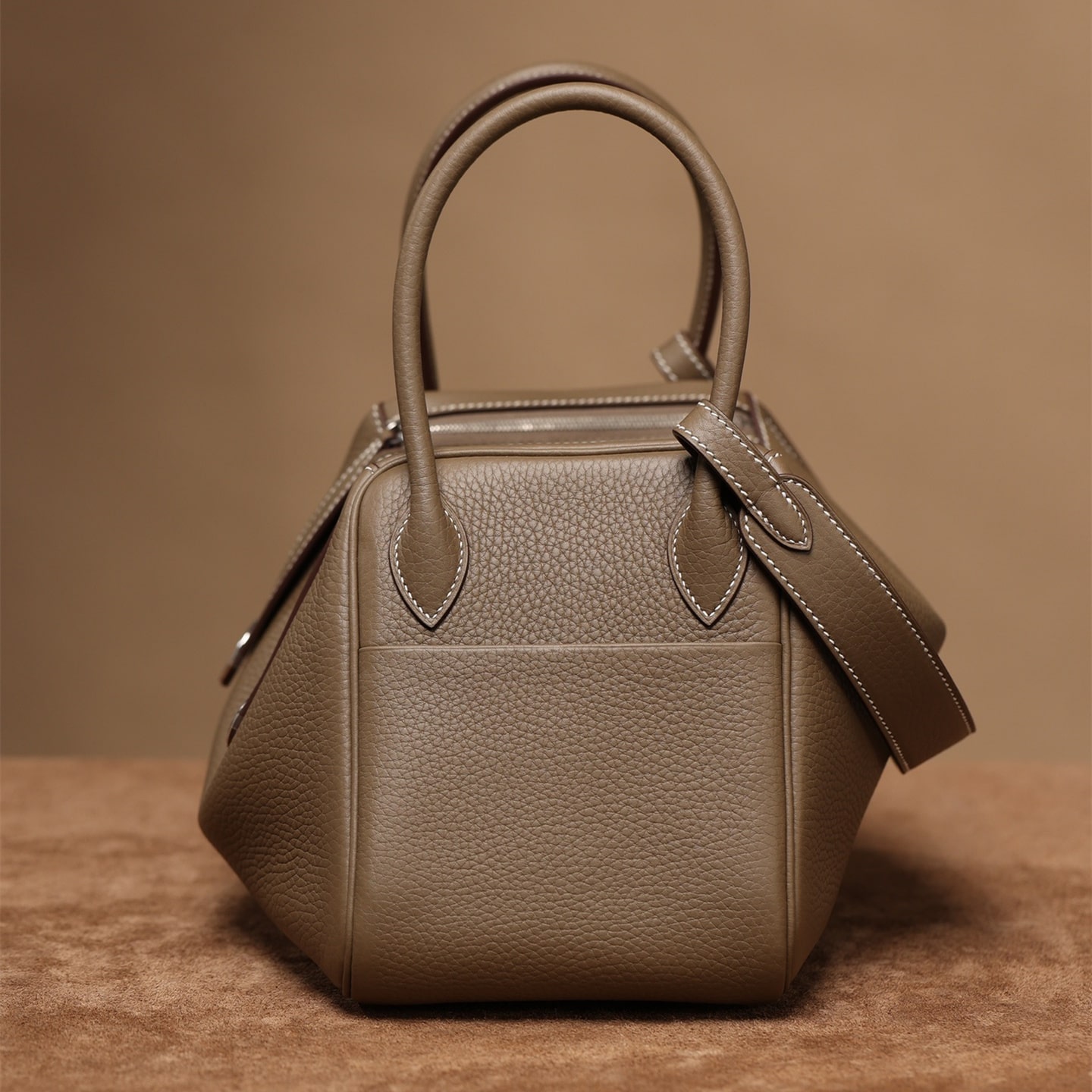 Hermes Lindy 26