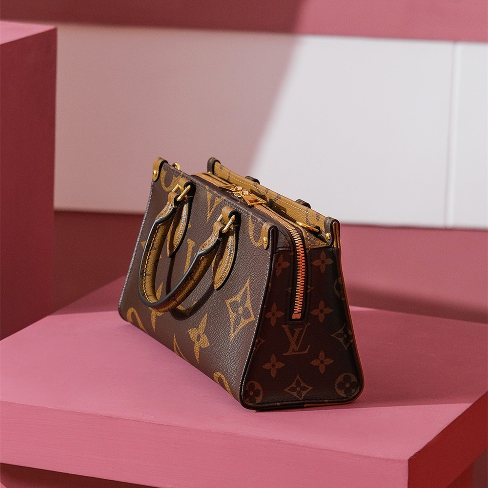 Louis Vuitton Onthego East West M46653