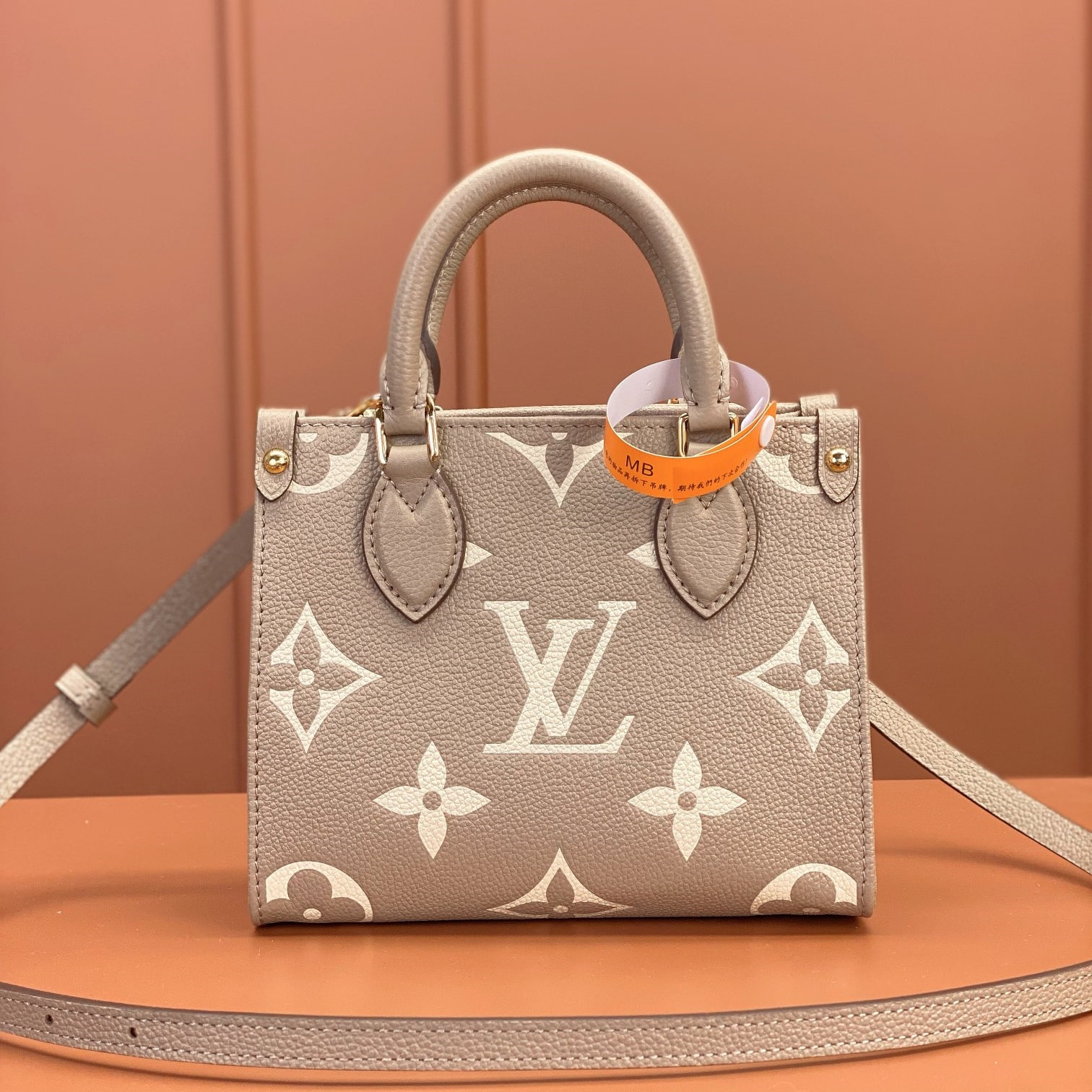 Louis Vuitton OnthegoBB M47054