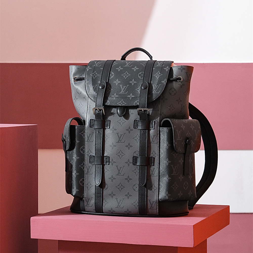 Louis Vuitton Christopher M46331