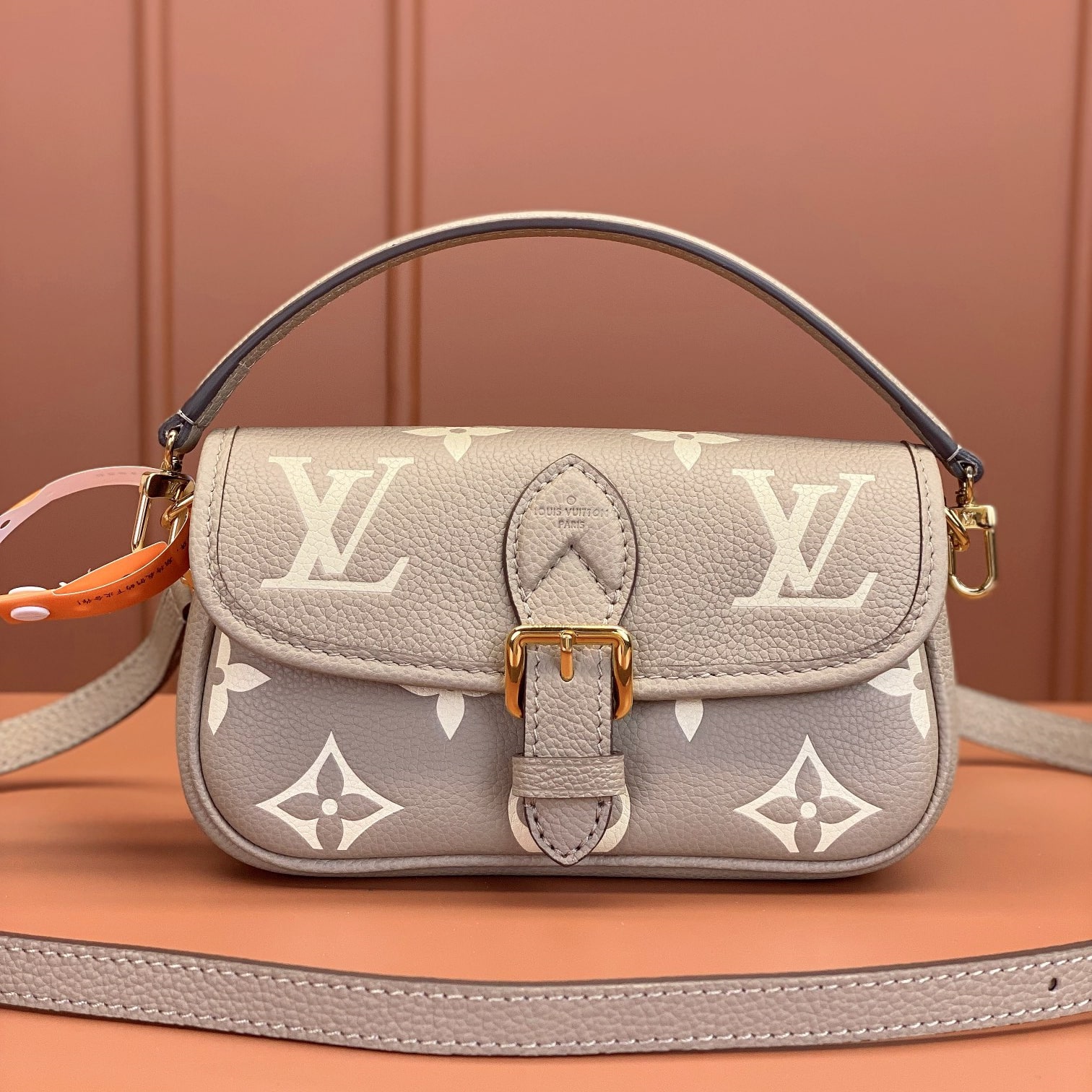 Louis Vuitton NanoDiane M83300