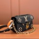 Louis Vuitton PochetteMetisEastWest M46596