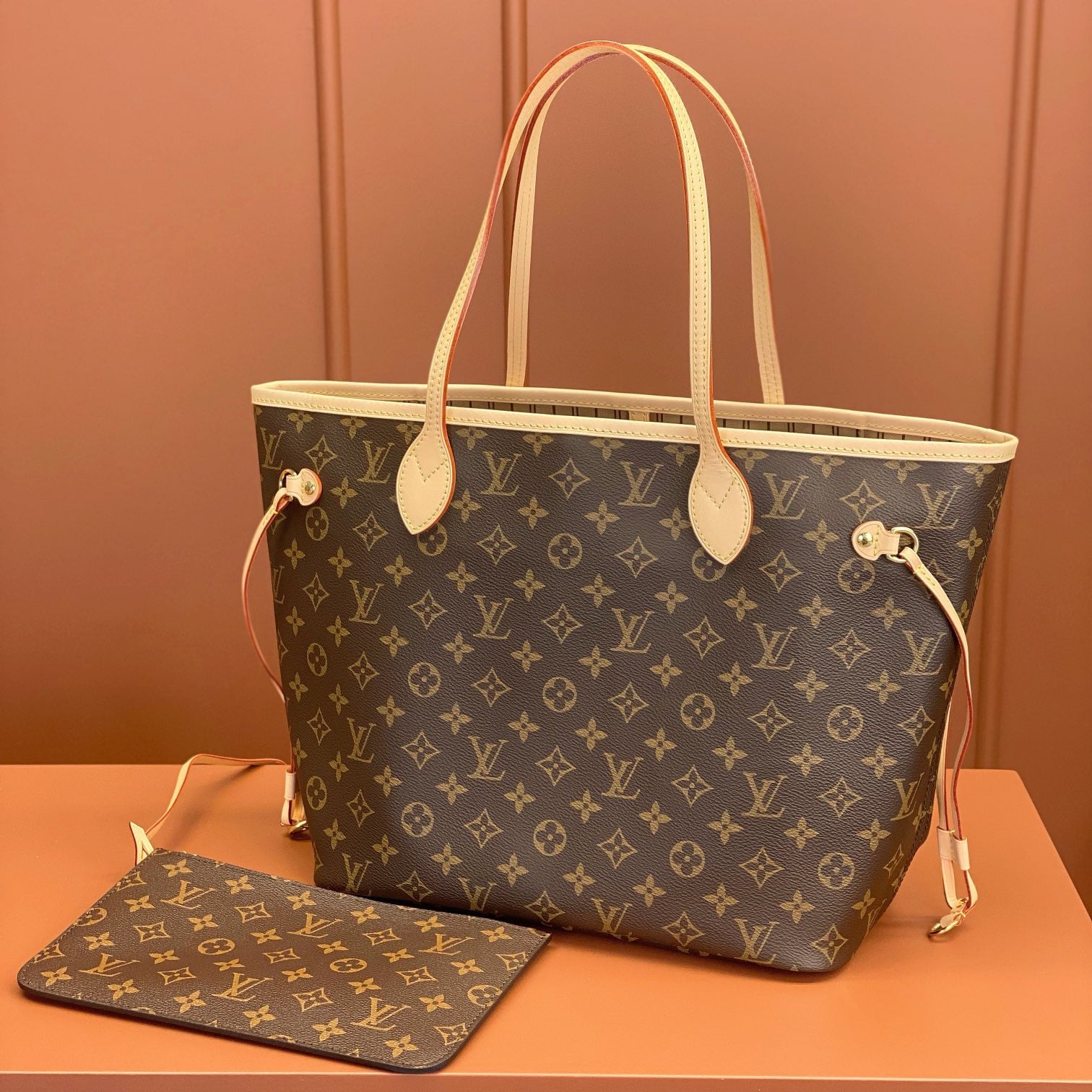 Louis Vuitton Neverfull M40995