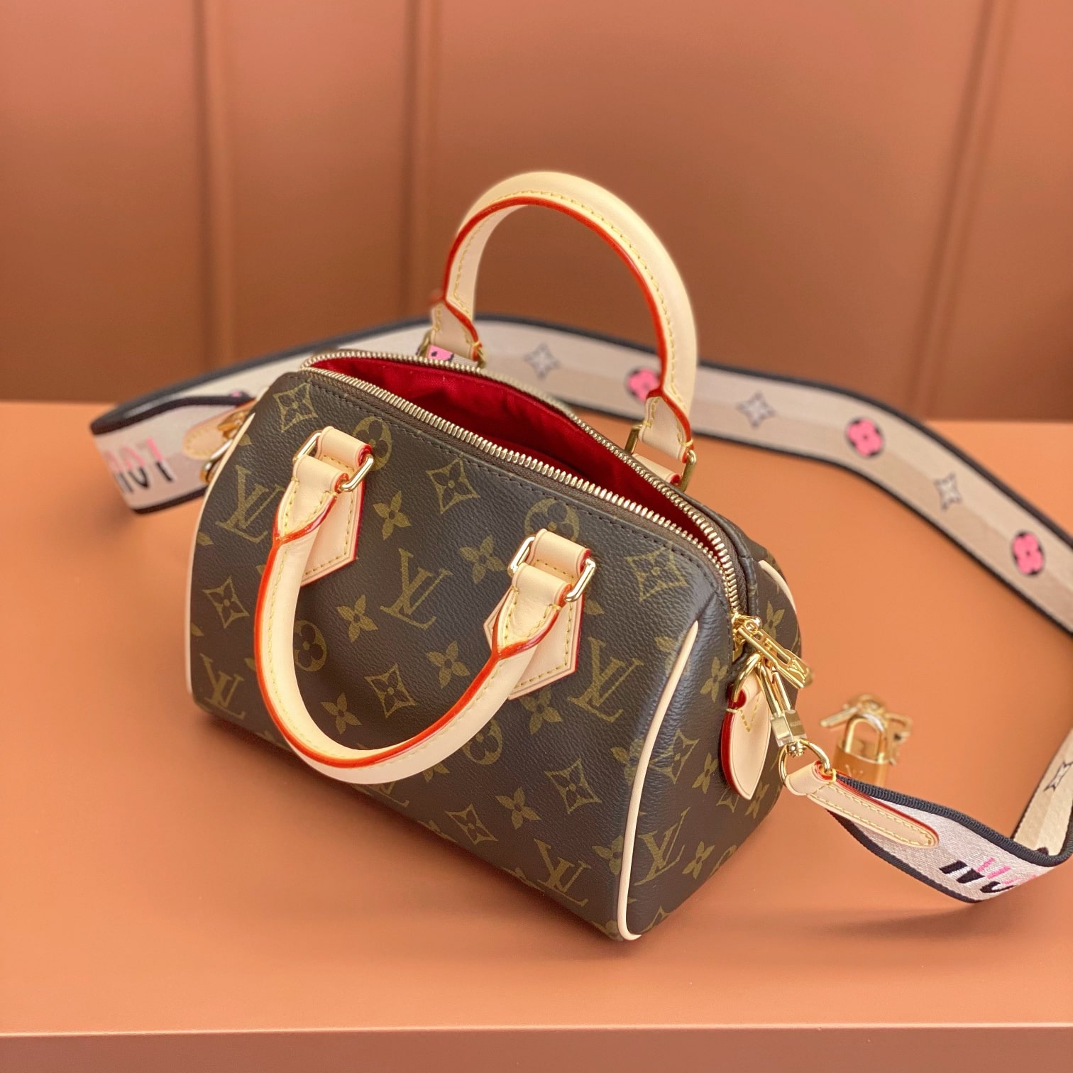 Louis Vuitton SpeedyBandouliere M45957