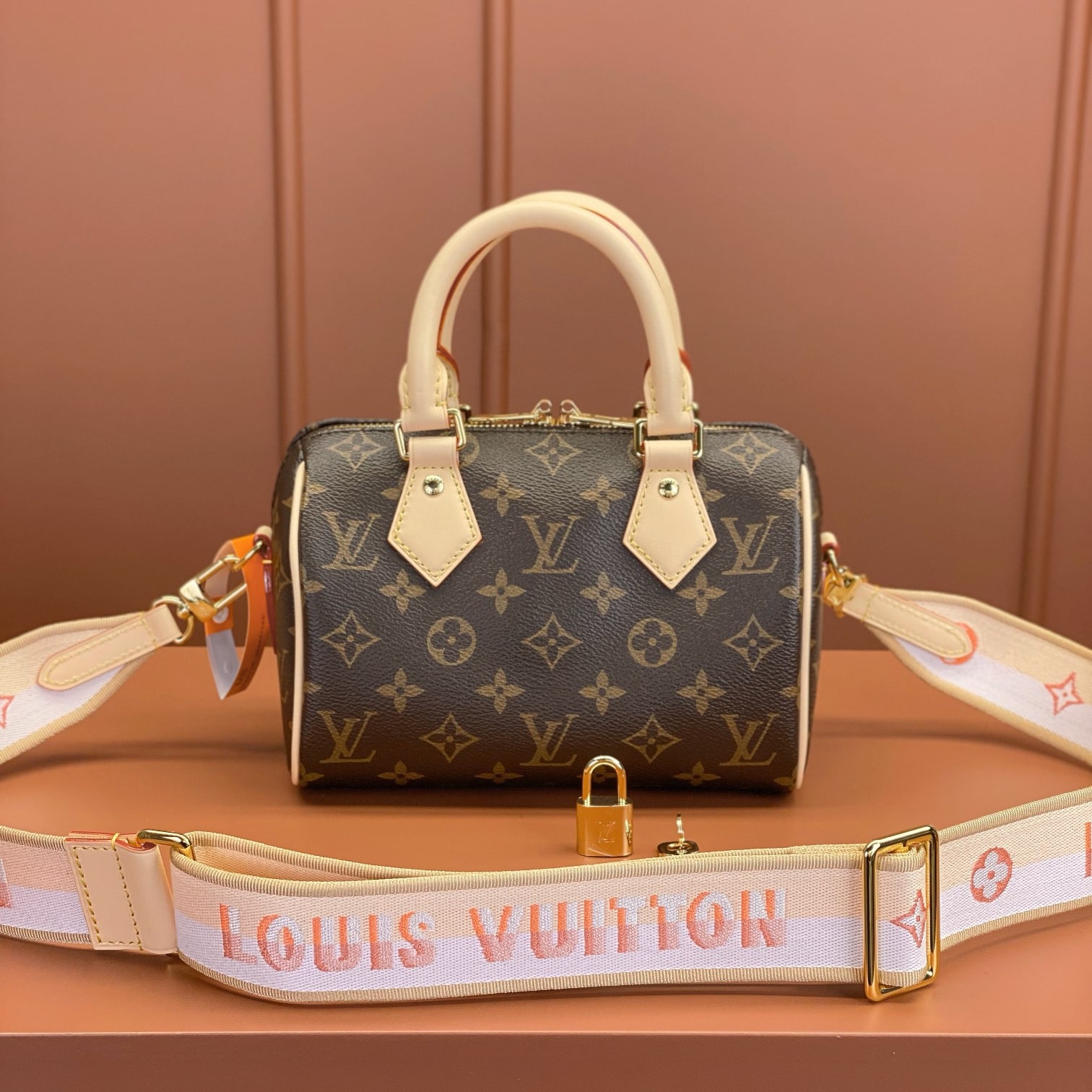 Louis Vuitton SpeedyBandouliere M46594