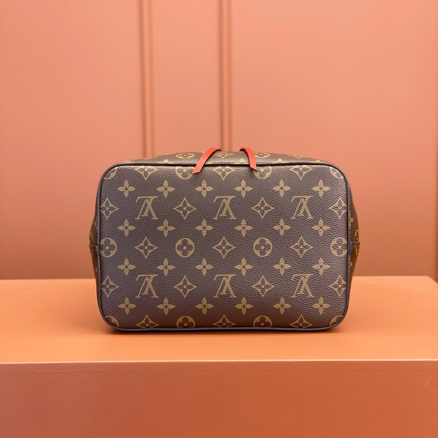 Louis Vuitton Neonoe M44021