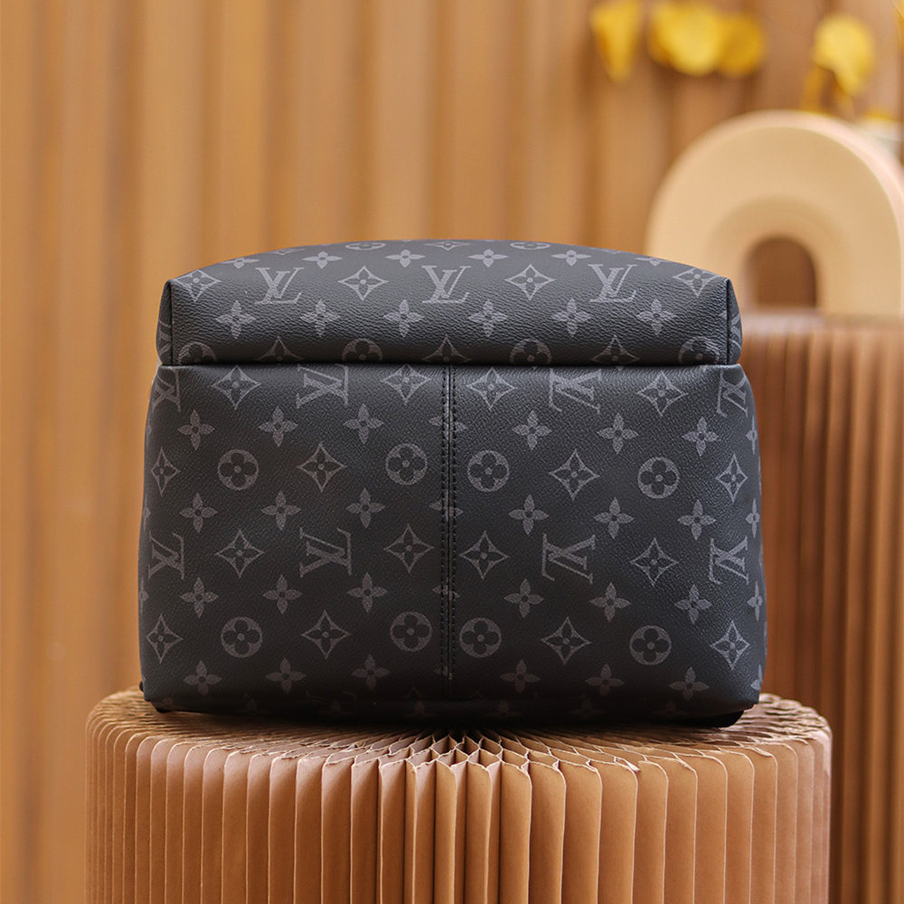 Louis Vuitton Discovery M43186