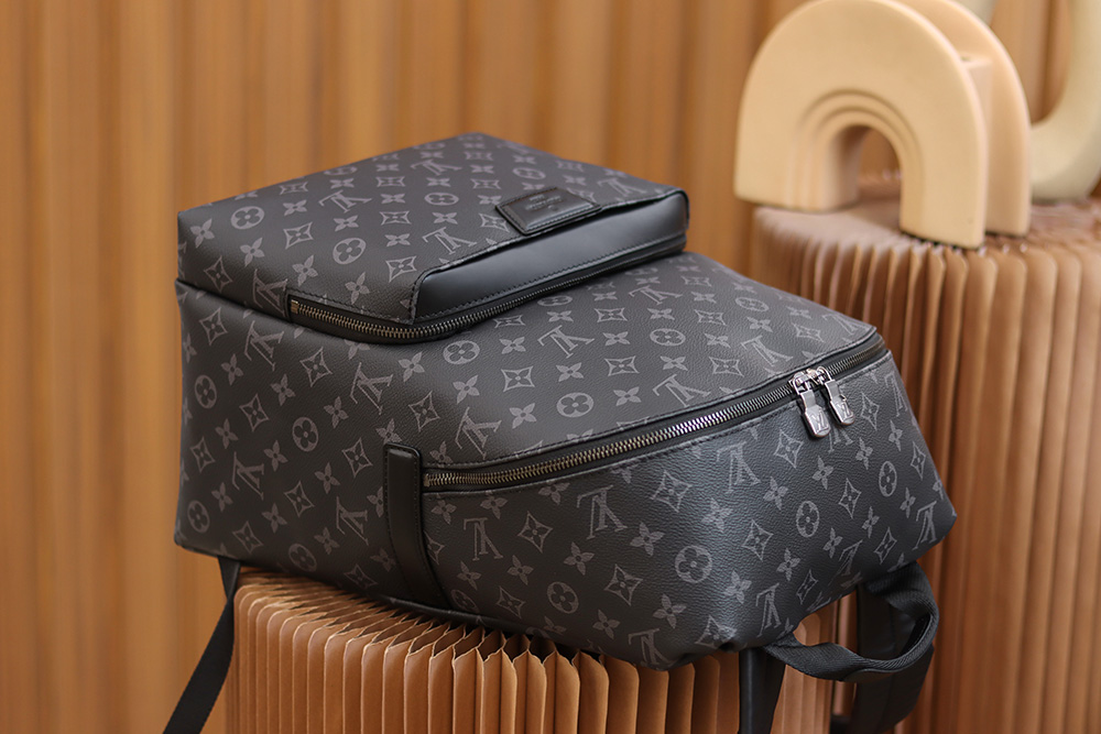 Louis Vuitton Discovery M43186