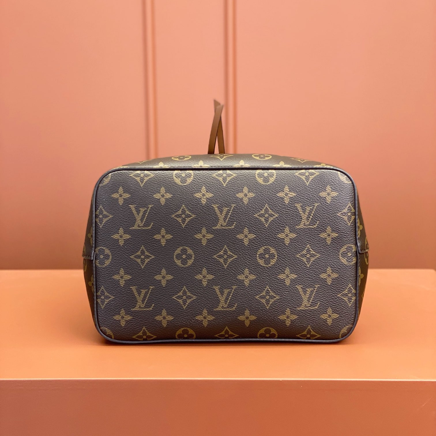 Louis Vuitton Neonoe M44887